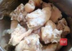 脱骨猪蹄的做法图解5