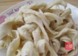 青红椒炒面筋的做法图解2