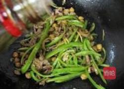 鹰嘴豆鱿鱼丝小炒的做法图解15