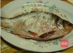 糖醋鲫鱼的做法图解3