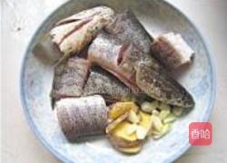 乌鱼炖豆腐的做法图解2