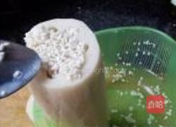 蜜汁桂花糯米藕的做法图解3