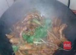 沙姜焖鸭掌鸭翅的做法图解8