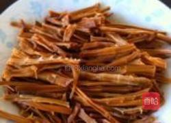 笋干煨排骨的做法图解2