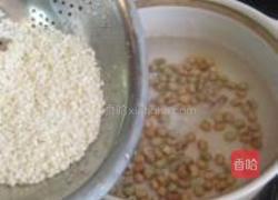 蒲公英红豆糯米粥的做法图解3
