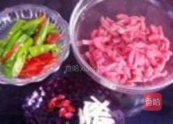 杭椒牛肉丝的做法图解1