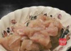 双菇炒鸡片的做法图解1
