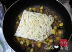 蒜香鸡胗炒乌冬的做法图解7