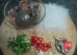 螃蟹焗粉丝的做法图解1