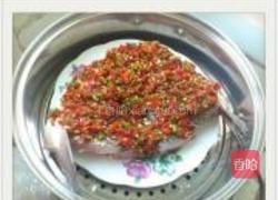 剁椒鱼头的做法图解7