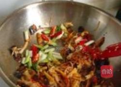 广西酸笋炒酱油肉的做法图解15