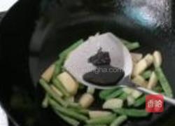 四季豆烧土豆的做法图解5