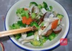 西兰花拌蘑菇的做法图解12