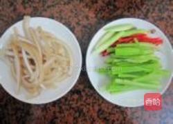 香辣肉皮的做法图解2