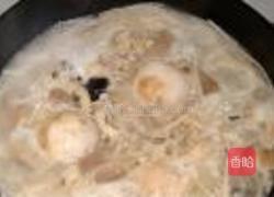 菌菇毛芋汤的做法图解2