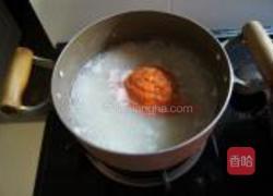 瑶柱蟹肉粥的做法图解1