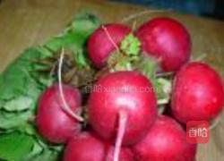 糖醋樱桃萝卜的做法图解1