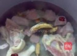 花旗参田七煲鸡汤的做法图解2