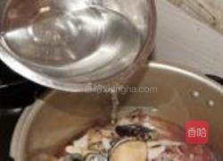 鲍鱼炖鸭肉的做法图解5