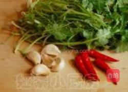 凉拌臭菜根的做法图解2