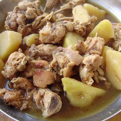 鸡肉炖土豆的做法[图]