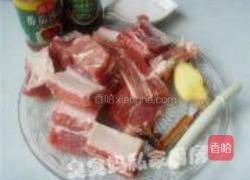 酸甜排骨的做法图解1