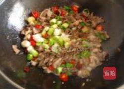 双椒炒猪心的做法图解11