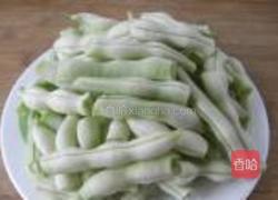 干焅四季豆的做法图解1