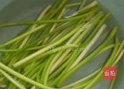 蒜苗炒鳝丝的做法图解4