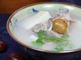 板栗脊骨浓汤的做法[图]