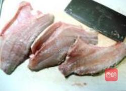 炸烹鳜鱼球的做法图解2