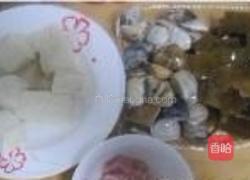 蛤蜊豆腐海带汤煲的做法图解1