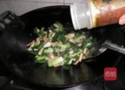 大蒜炒豆干的做法图解6