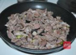 辣白菜炒鸡胗的做法图解5