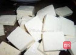 香辣肉末烧豆腐的做法图解1
