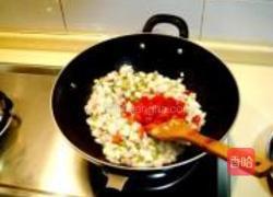 榛仁青豆炒鱼糜的做法图解15