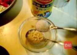 榛仁青豆炒鱼糜的做法图解6