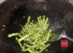 橄榄菜炒四季豆的做法图解6