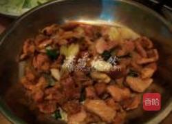 芹菜木耳炒肉的做法图解4