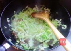 番茄木耳卷心菜的做法图解7