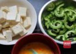 炒苦瓜的做法图解1