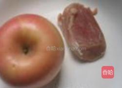 苹果炒肉片的做法图解1