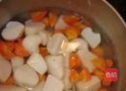 炒芋头与鸡肉的做法图解2