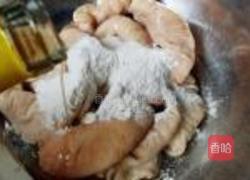 青菜煲肥肠的做法图解2