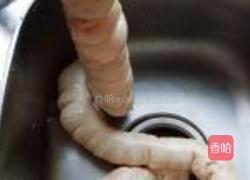 青菜煲肥肠的做法图解4