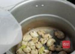 青菜煲肥肠的做法图解9
