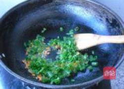 香椿炒饭的做法图解4