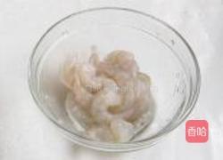 翡翠虾球的做法图解1