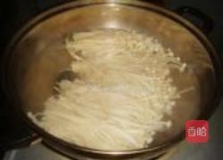 凉拌金针菇的做法图解2