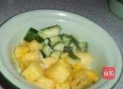 菠萝咕噜豆腐的做法图解2